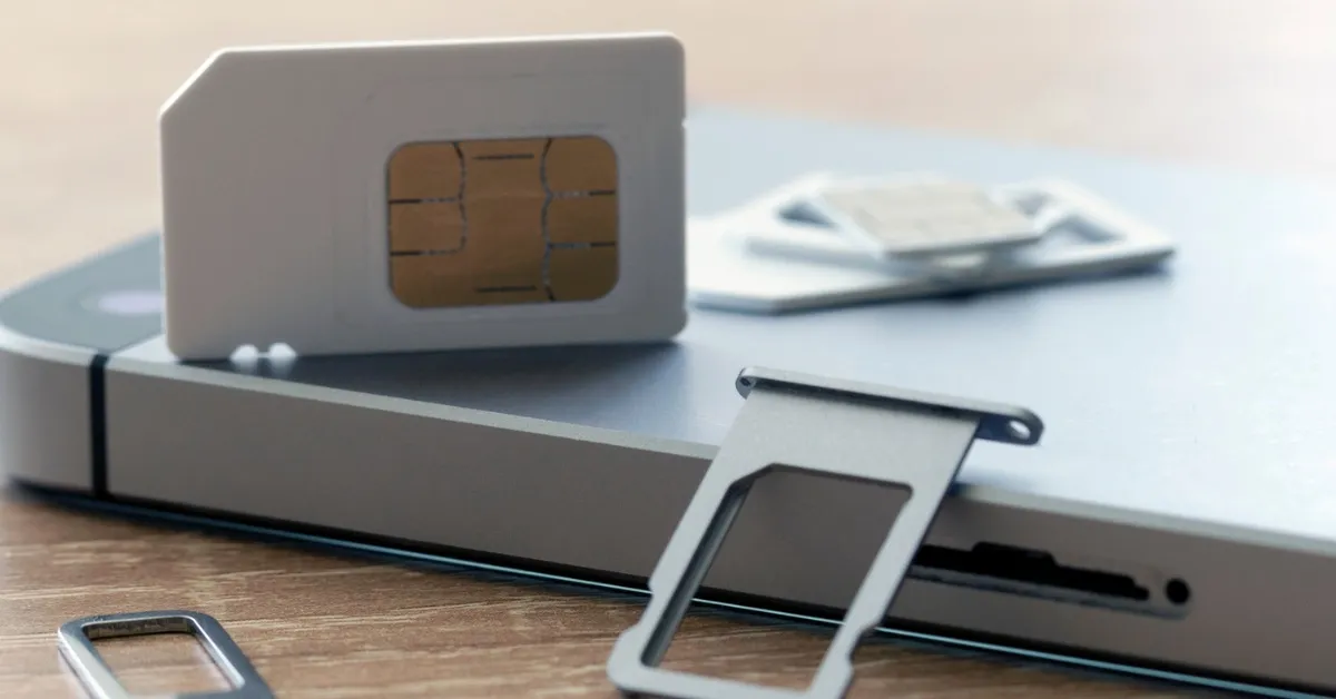 Phôi SIM là gì? Vì sao phôi SIM cũ gây nóng máy và hao pin cho iPhone?