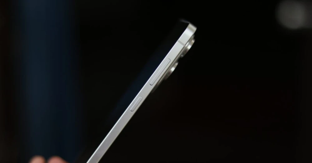 Galaxy S26 Edge lộ hình ảnh với độ mỏng ấn tượng!