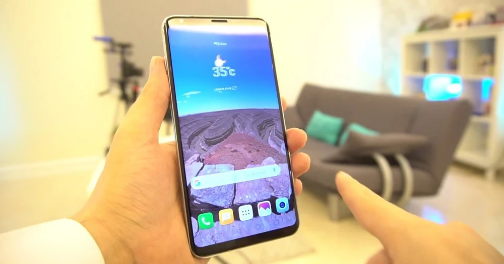 Đánh giá LG V30 Plus chính hãng: Giá rẻ liệu có thực sự ngon