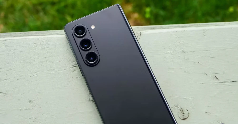 Tại sao Samsung Galaxy Z Fold 6 cần camera của S24 Ultra