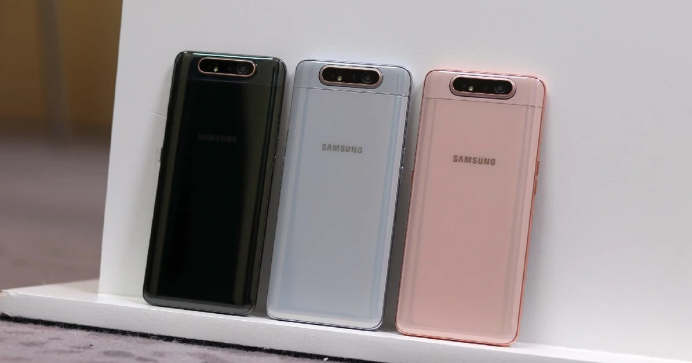 Ốp lưng Galaxy A80 sẽ như thế nào với hệ thống camera xoay trượt?