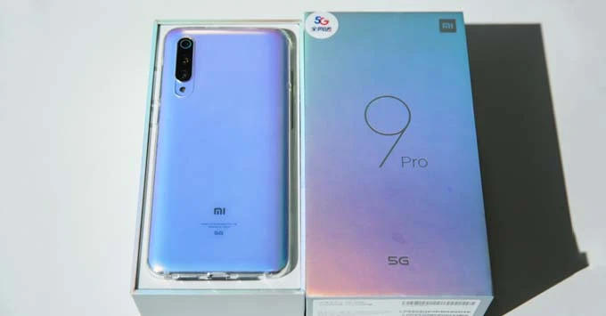 Mổ bụng bên trong điện thoại Xiaomi Mi 9 Pro 5G có gì thú vị?