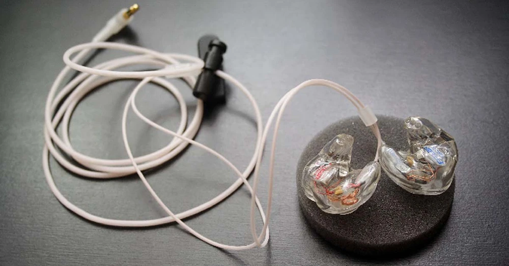 Tai nghe In-ear Monitor là gì, hoạt động như thế nào?