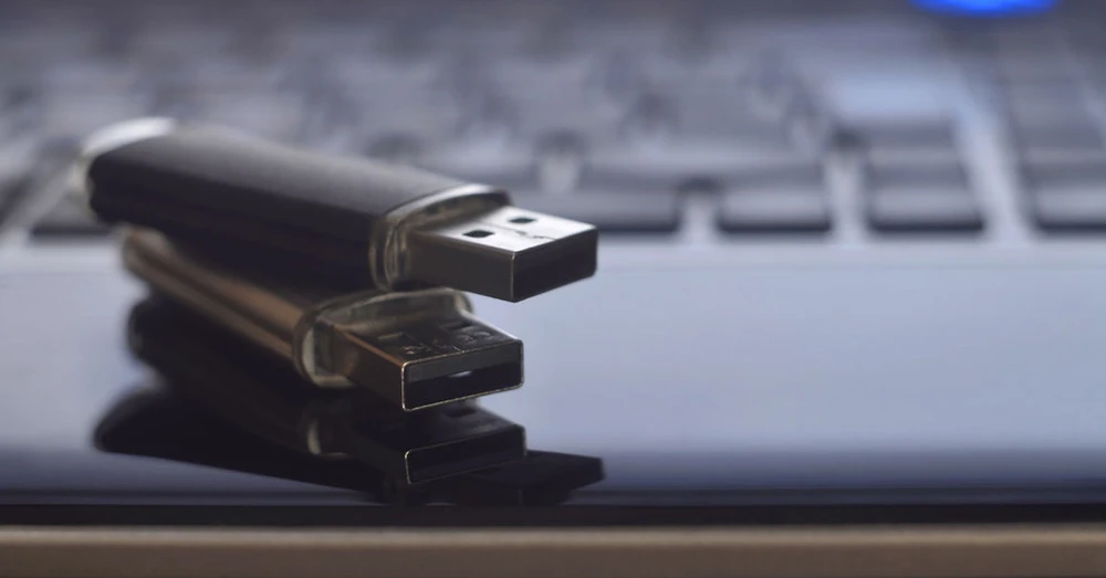 Tìm hiểu USB là thiết bị gì, công dụng như thế nào?