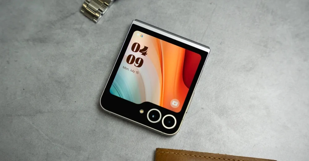 Galaxy Z Flip 7 có thể trở thành điện thoại gập đầu tiên dùng chip Exynos