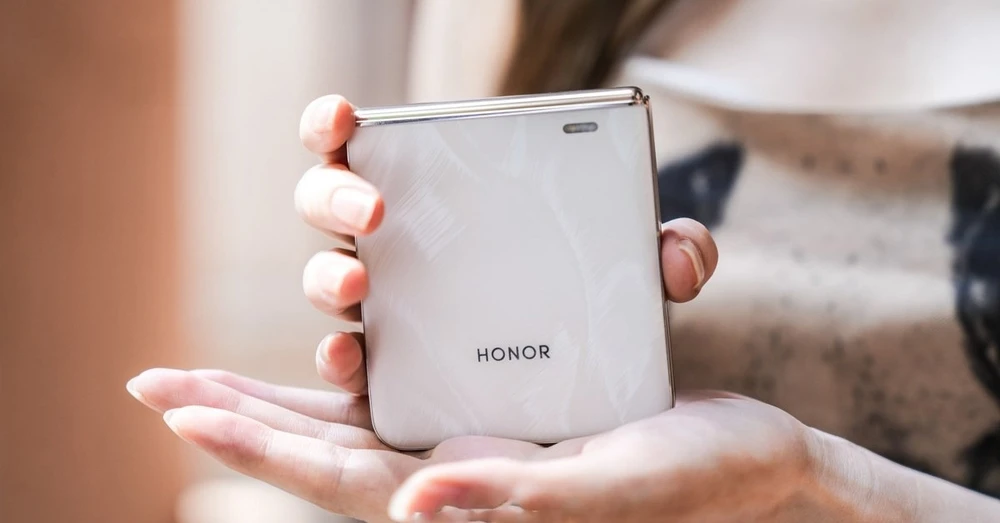 Honor Magic V Flip 2 lộ diện tùy chọn màu, xác nhận ra mắt vào 21/8