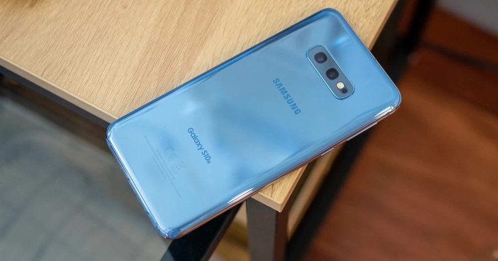 Pin Galaxy S10e chỉ 3100 mAh, làm sao kéo dài thời lượng sử dụng?