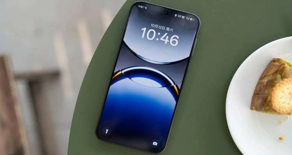 Oppo Find X9 rò rỉ thông số: Màn hình 6.59 inch, pin 7025mAh và camera khủng