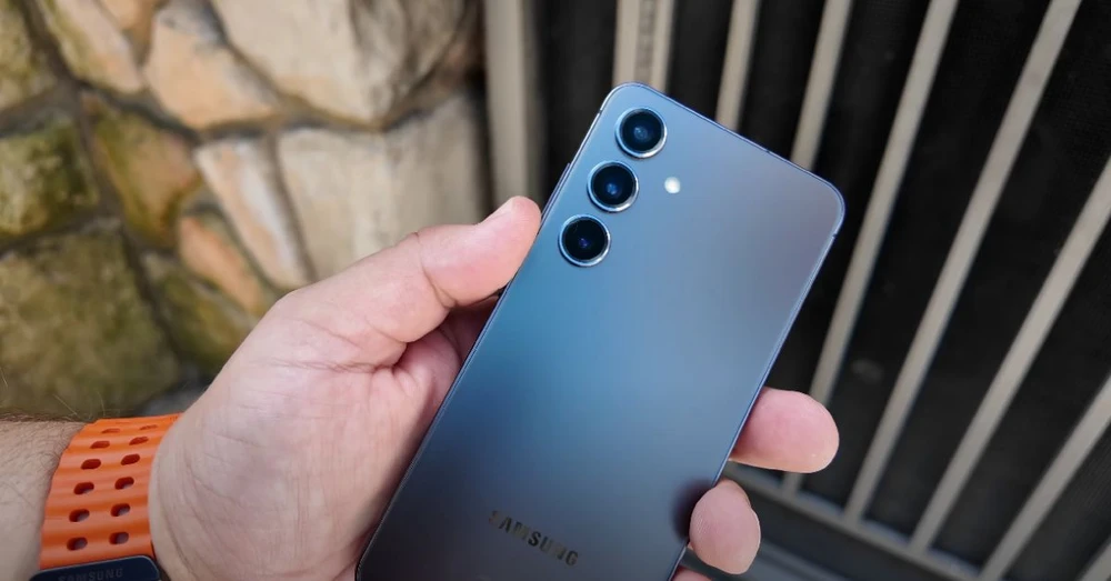 Những lưu ý khi mua Galaxy S24 cũ trực tuyến mà bạn nên biết