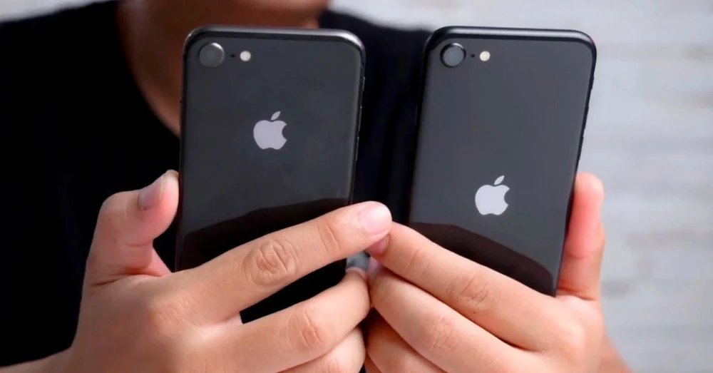 Thích iPhone giá rẻ, nhỏ gọn nên mua iPhone SE 2020 hay iPhone 8 trong năm 2023?