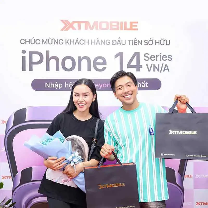 Diễn viên Quang Sơn và bạn gái Thu Trang