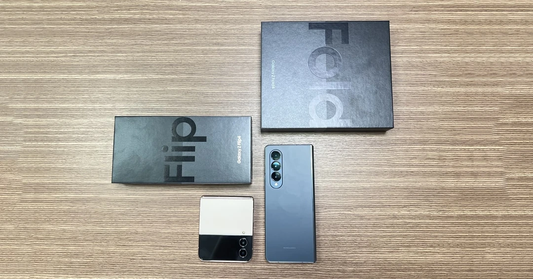 Galaxy Z Fold 4 vs Z Flip 4: Nên chọn smartphone màn hình gập nào?