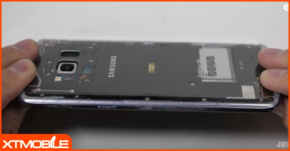 Bất ngờ với phiên bản Galaxy S8 “trong suốt” bị lột “trần trụi”