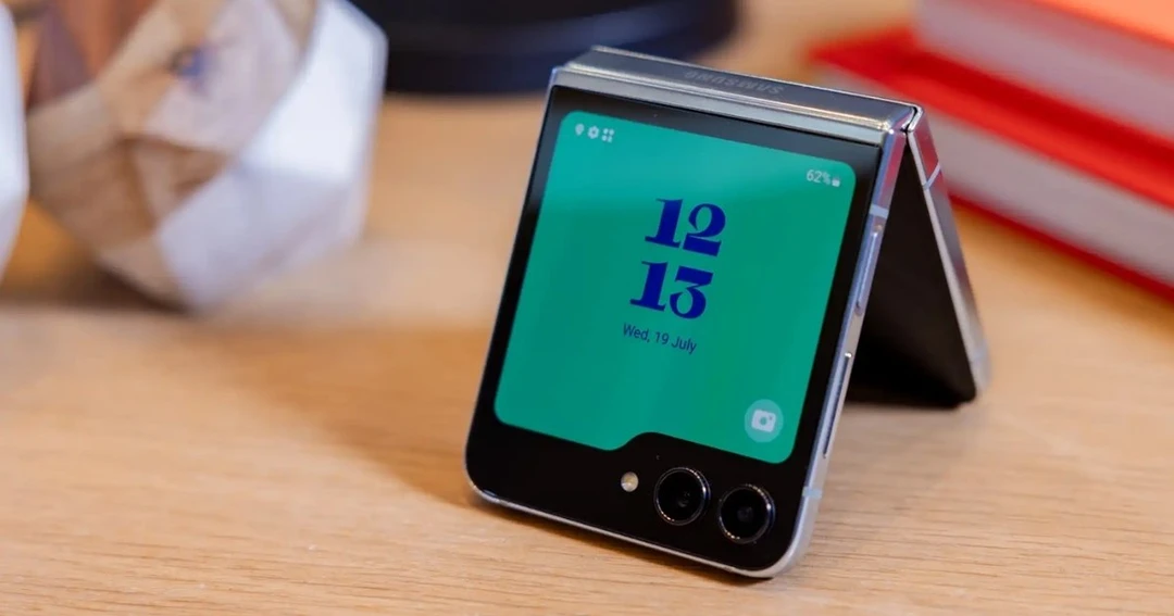 Galaxy Z Flip 5: Có còn đáng mua ở thời điểm hiện tại?