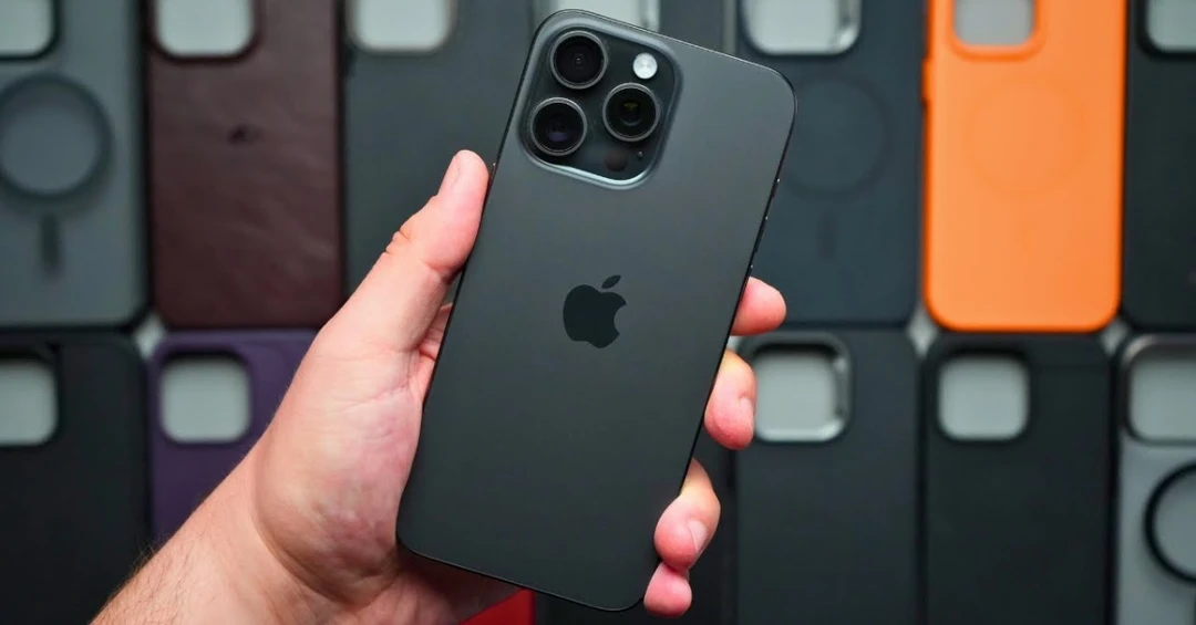 Top ốp lưng iPhone 15 Pro Max tốt nhất: Đảm bảo bền, rẻ!