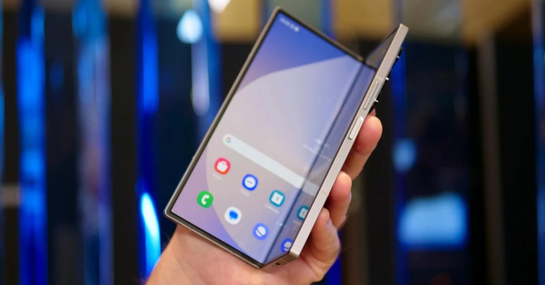 Mở hộp trên tay Galaxy Z Fold 6: Thiết kế mỏng nhẹ, Snapdragon 8 Gen 3 và trang bị Galaxy AI