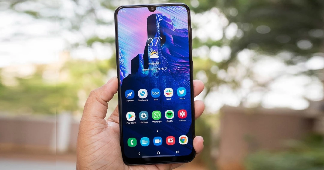 Chọn mua Galaxy A50 64GB là đủ hay nâng cấp lên bản 128GB?