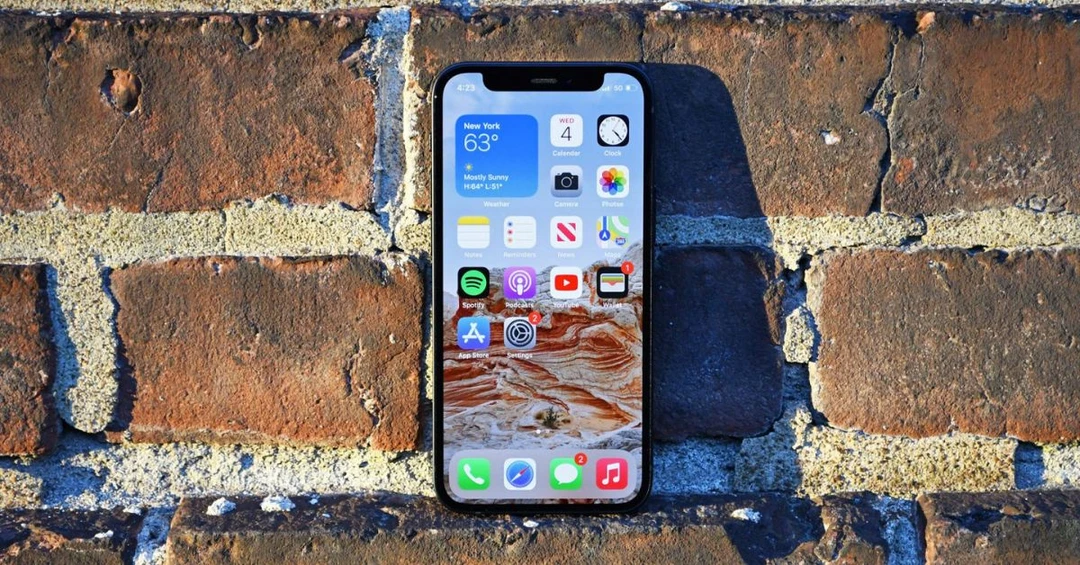 iPhone 12 5.4 inch - Chiếc điện thoại có kích thước nhỏ gọn nhất của Apple