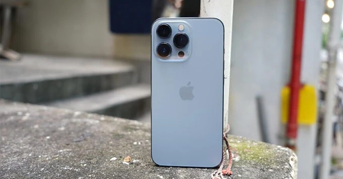 So sánh iPhone 13 Pro và iPhone 12 Pro Max: Đâu là lựa chọn tốt?