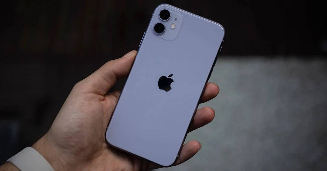 So sánh iPhone SE 2022 5G và iPhone 11: Model nào dành cho bạn?