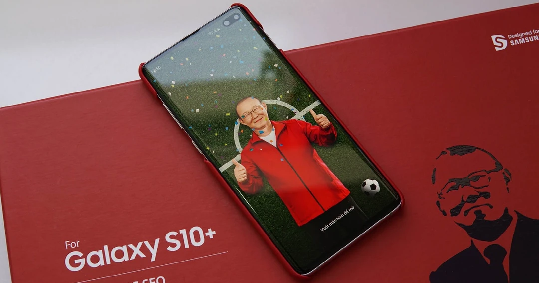 Galaxy S10 Plus Prism Silver bạc đa sắc: Phiên bản màu đẹp nhất