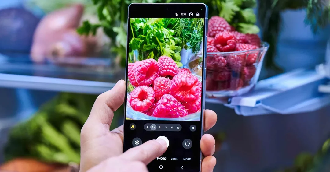 Khám phá cách Galaxy AI trên Galaxy S25 tự động tối ưu ảnh, cho bạn những bức hình hoàn hảo