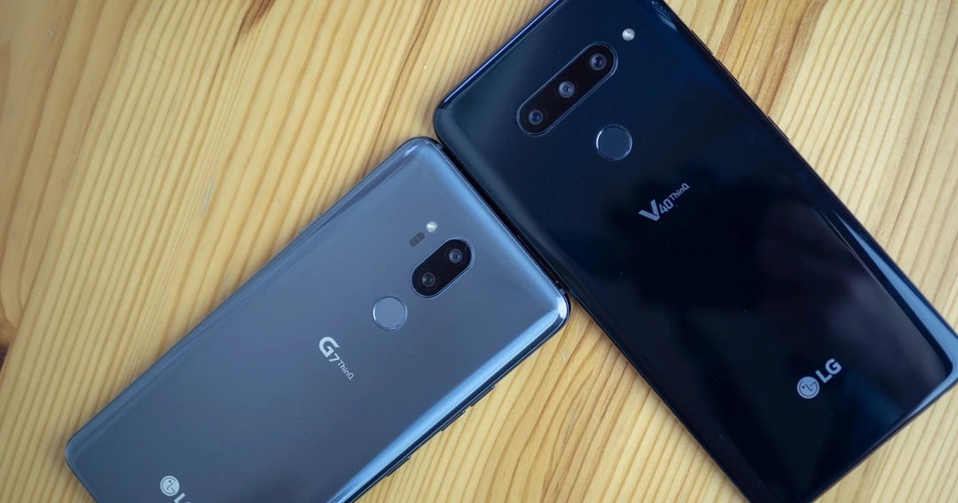 LG G7 ThinQ và LG V40 ThinQ: Tưởng giống nhau mà khác nhau không tưởng