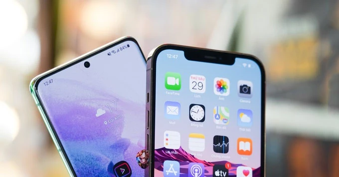 So sánh độ bền Galaxy S21 Ultra và iPhone 12 Pro Max: Flagship Samsung liệu có đánh bại được Apple?
