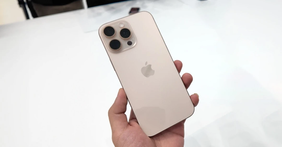 Đánh giá iPhone 16 Pro Max: Lý do flagship này vẫn là lựa chọn hàng đầu trong năm 2025