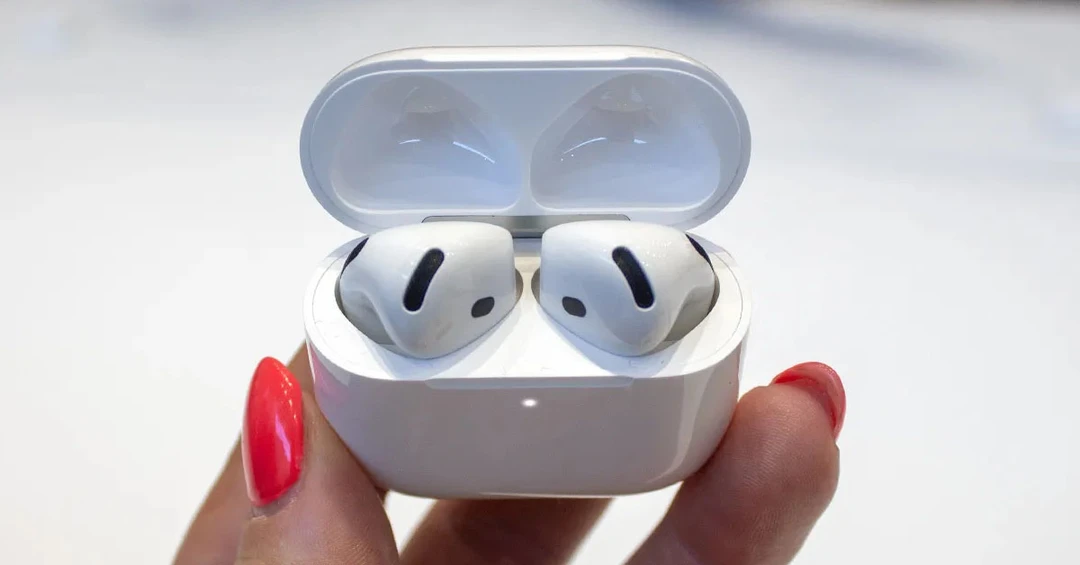 Đánh giá AirPods 4 ANC: Chuyên nghiệp hơn với giá rẻ hơn