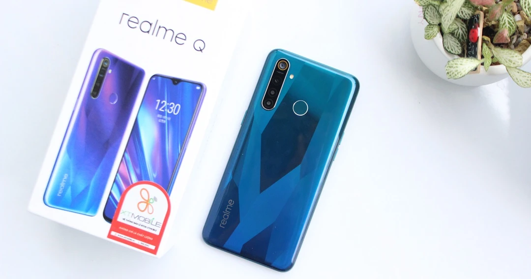 Mở hộp Realme Q tại XTmobile: Smartphone giá rẻ với 5 camera cực chất