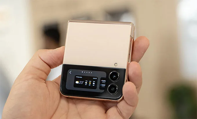 Cấu hình Galaxy Z Flip 4 mạnh mẽ