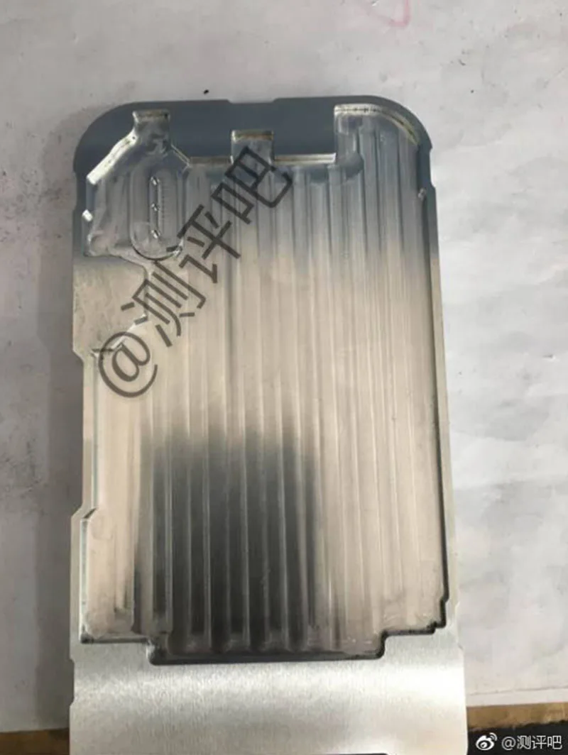iPhone-8-lo-chi-tiet-mo-hinh-va-khuon-mau_44