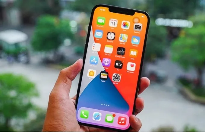 iPhone13 Pro Max sở hữu viên pin 4.352mAh