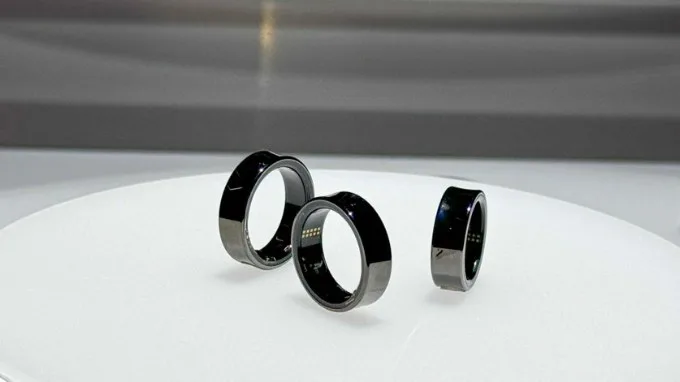 Galaxy Ring màu đen gốm