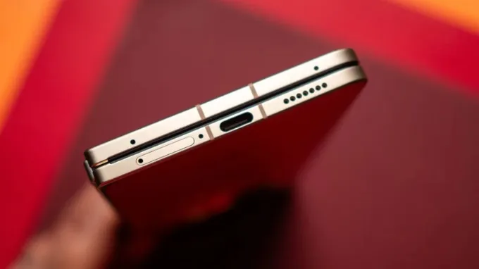 OPPO Find N6 hỗ trợ công nghệ SuperVOOC 80W
