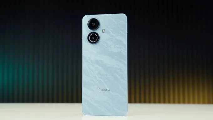 Meizu Note 21 Pro lựa chọn thiết kế camera tách rời từng ống kính