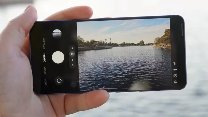 So sánh Vivo X300s vs Samsung Galaxy S26 ở mảng này cho thấy Galaxy S26 tập trung vào trải nghiệm chụp ảnh toàn diện