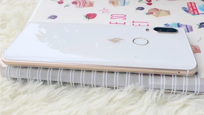 Cạnh viền được bo cong mềm mại