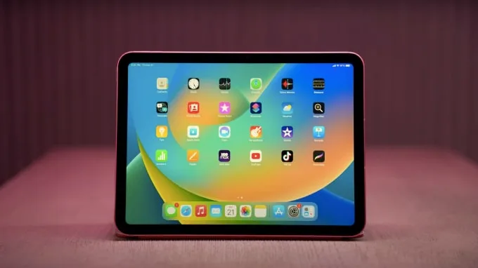 Màn hình iPad Gen 10 với công nghệ chuẩn Liquid Retina
