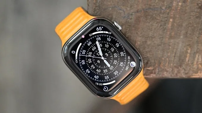 Màn hình LTPO lần đầu được Apple giới thiệu trên Apple Watch Series 4
