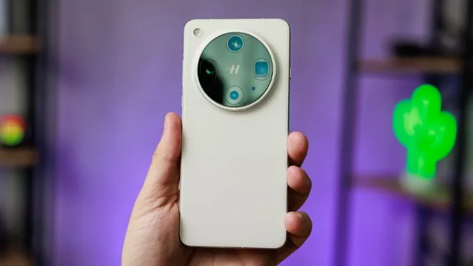 Điện thoại Oppo Find X8 Ultra 4 camera sau