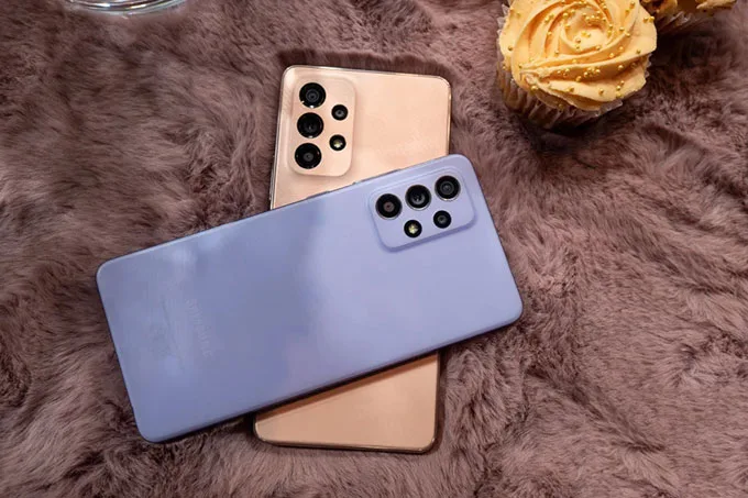 So sánh Galaxy A52 và Galaxy A53: chiếc điện thoại nào tối ưu hơn về thiết kế