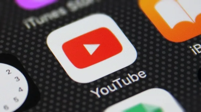 Vì sao iPhone đời cũ không xem được YouTube?