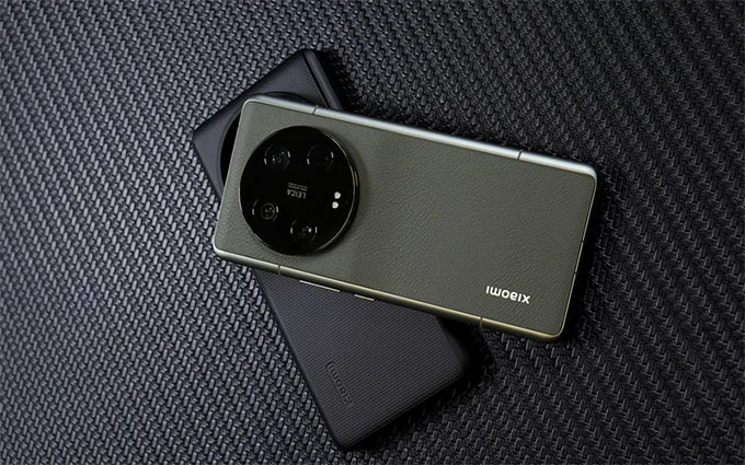 Xiaomi 13 Ultra nổi bật với mô-đun camera hình tròn ở mặt sau
