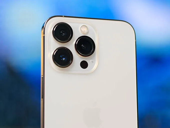 Camera trên iPhone 13 Pro hay iPhone 12 Pro Max đều đáp ứng tốt nhu cầu chụp ảnh