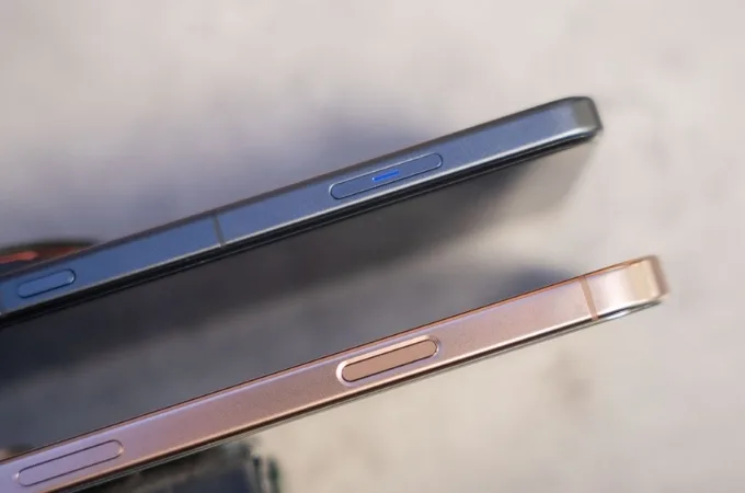 So sánh Vivo X200 Ultra và iPhone 14 Pro Max về nút chụp ảnh