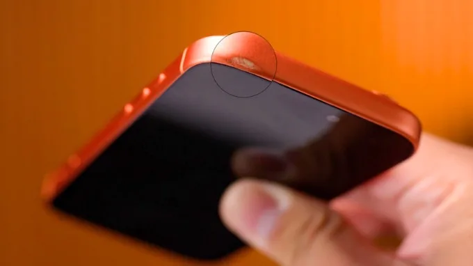 iPhone 17 cũ xước cấn