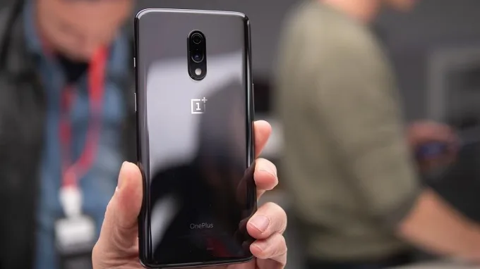 Hiệu năng OnePlus 7 cũng vượt trội hơn 6T