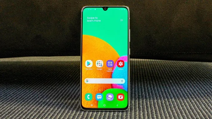 Galaxy A90 5G là smartphone 5G tầm trung năm ngoái